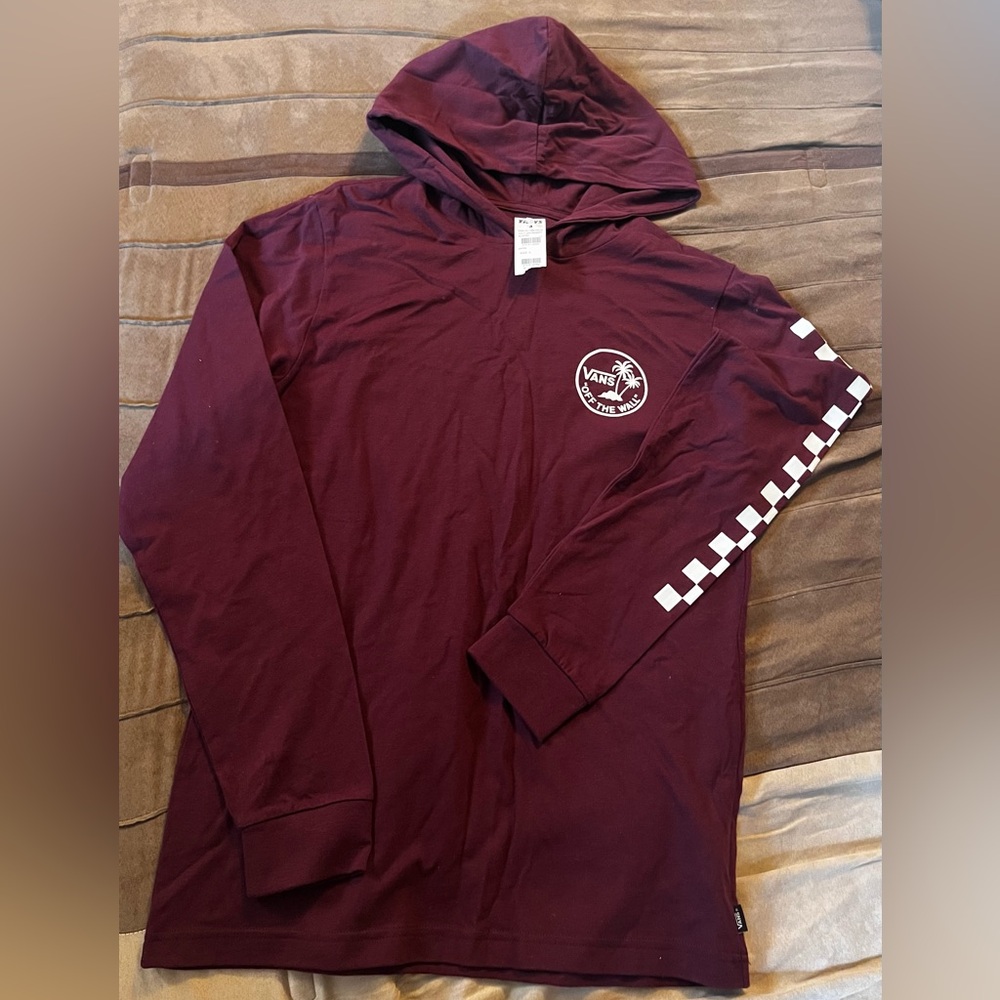 NEW with tags TILLYS Van Doren Palm  Men’s Long Sleeve Hoodie Burgundy Small